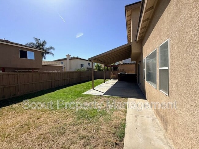 Building Photo - 43174 Teramo St