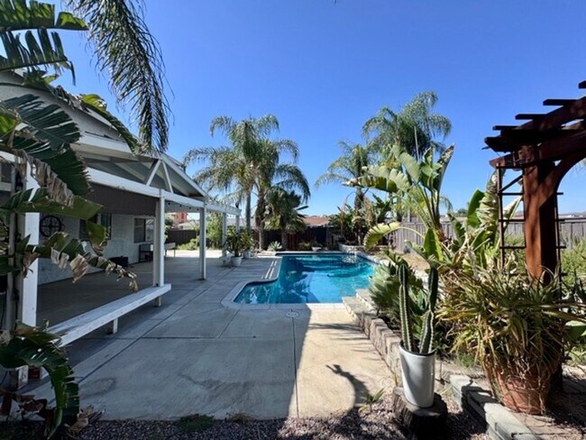 Building Photo - Spacious 3 Bedroom Menifee Home with Bonus...