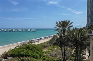Building Photo - 16275 Collins Ave