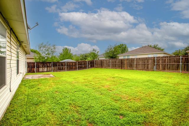 Building Photo - 705 Poncho Ln