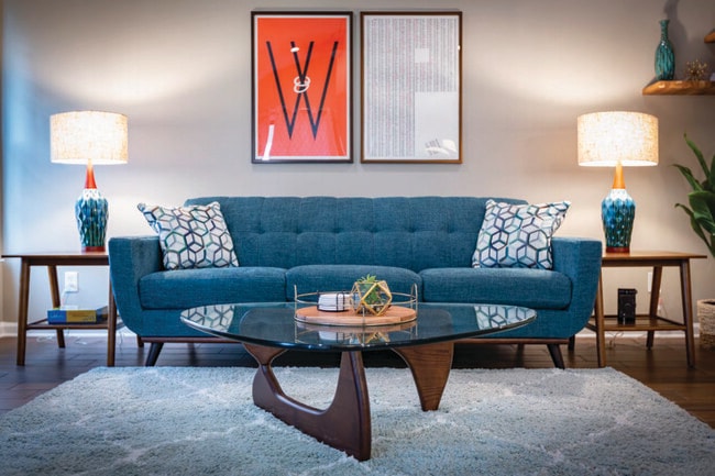 Primary Photo - 125 W Victoria Ct