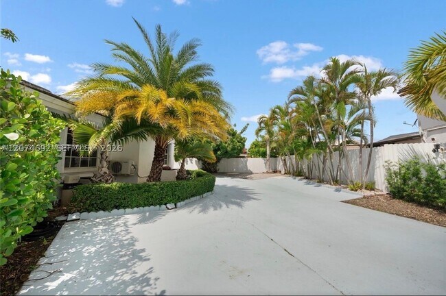 Building Photo - 15642 SW 59th St
