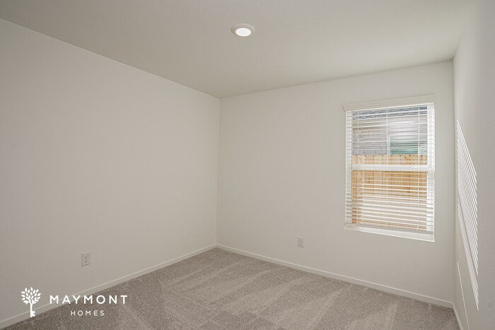 Building Photo - 3081 Fantasy Ter Dr