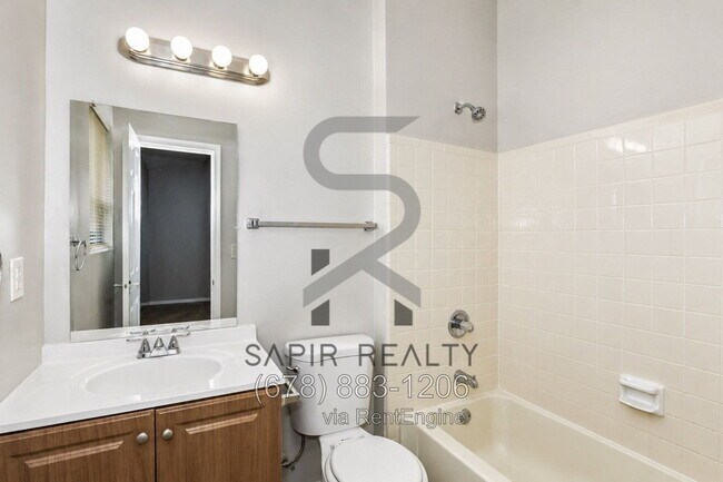 Building Photo - 5571 Wells Cir