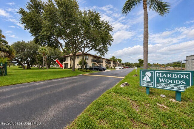 Building Photo - 515 Landings Way