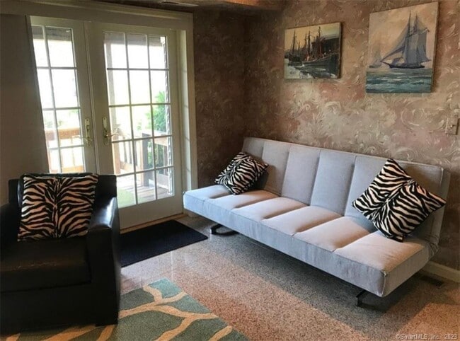 Building Photo - 47 Harbour View Pl