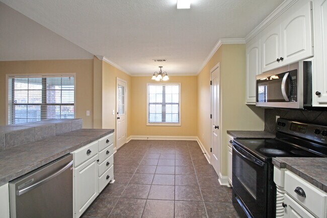 Building Photo - 810 Windlass Cove