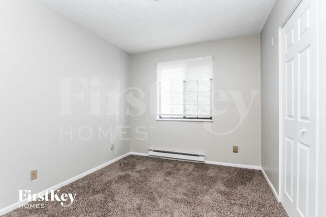 Building Photo - 819 Moss Oak Ct