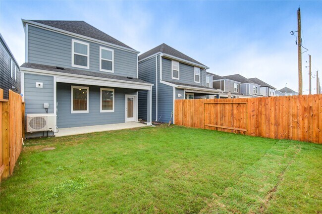 Building Photo - 28246 Meadowlark Sky Dr