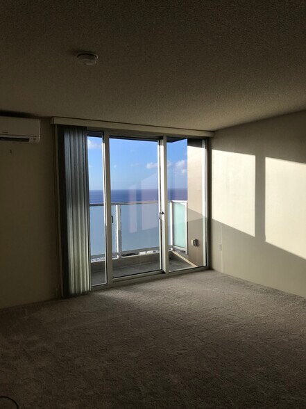 Primary Photo - 801 South St