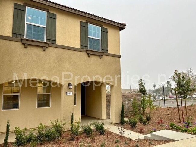Building Photo - 8407 Gabrielino Ct