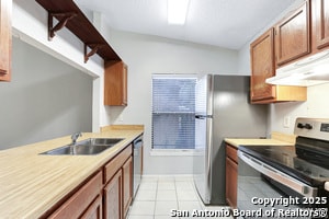 Building Photo - 3951 Chimney Springs Dr