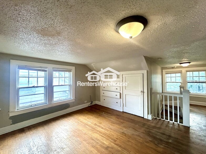 Building Photo - 2846 Myrtle Ave