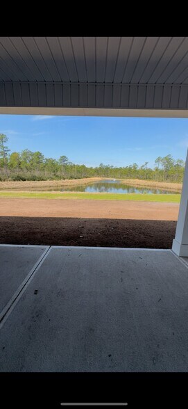 Building Photo - 5093 Roundhead Dr