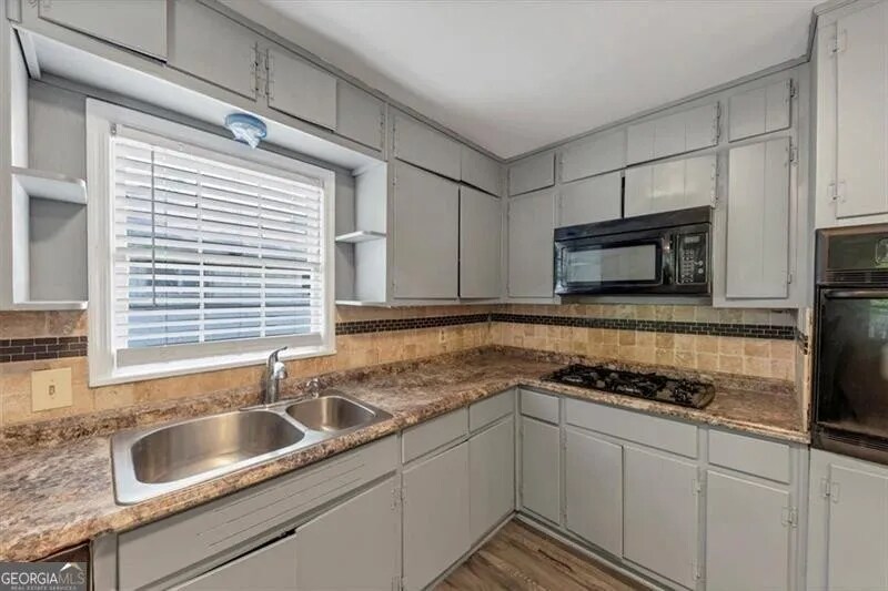 Building Photo - 1677 Wayland Cir NE