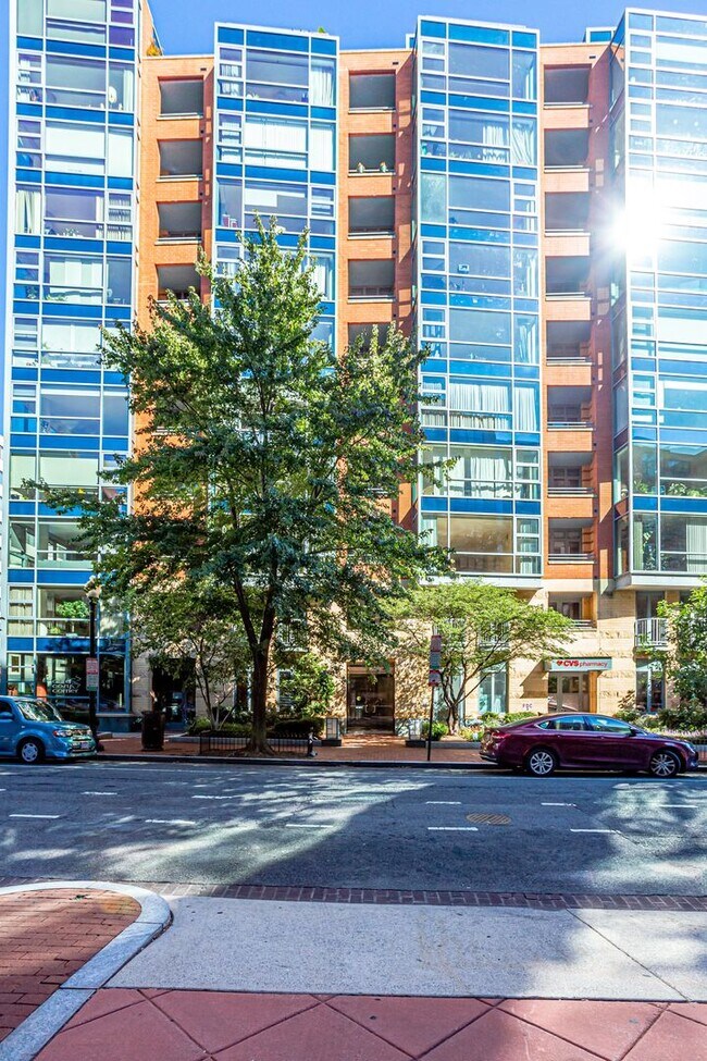 Building Photo - 1117 10th St NW