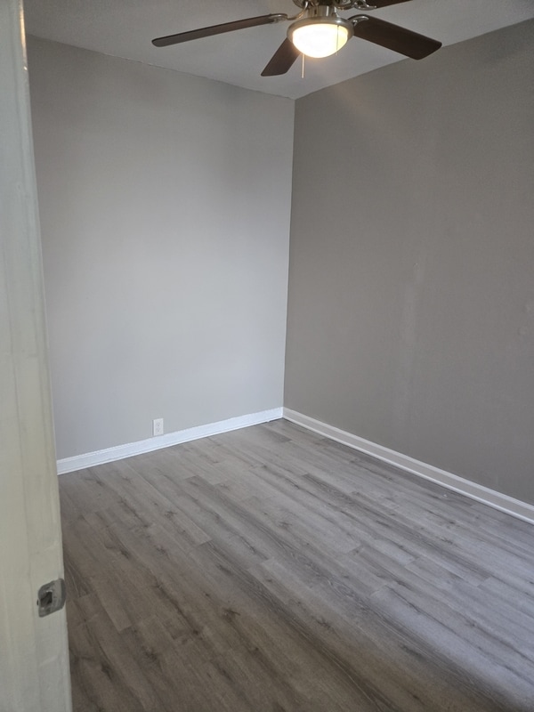Building Photo - 264 Linton St