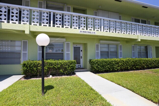 Primary Photo - 1041 Orange Terrace