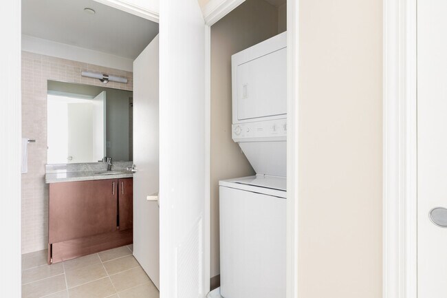 Building Photo - 2221 I St NW