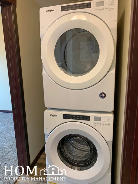 Building Photo - 261 Bunting Ln