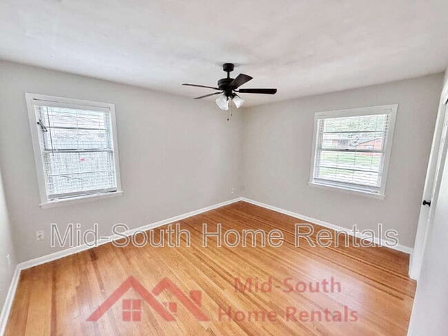 Building Photo - 3831 Hermitage Dr