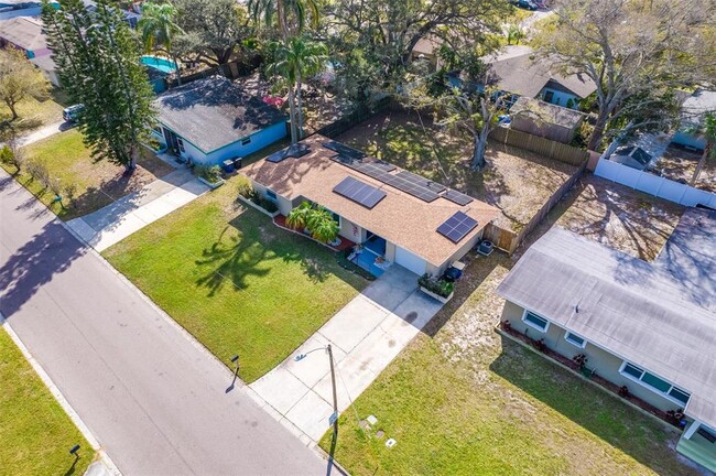 Building Photo - 1411 Pine Brook Dr