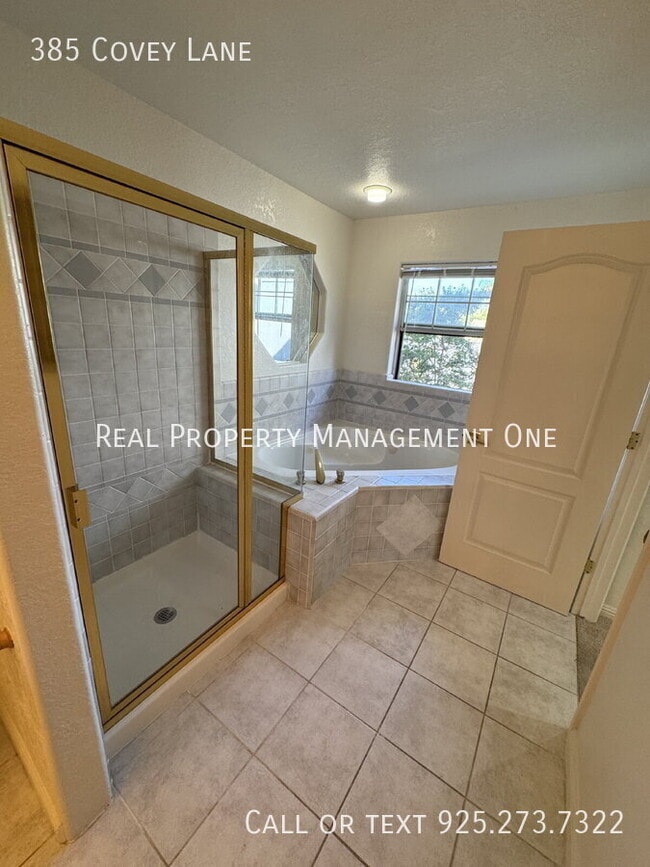 Building Photo - 385 Covey Ln