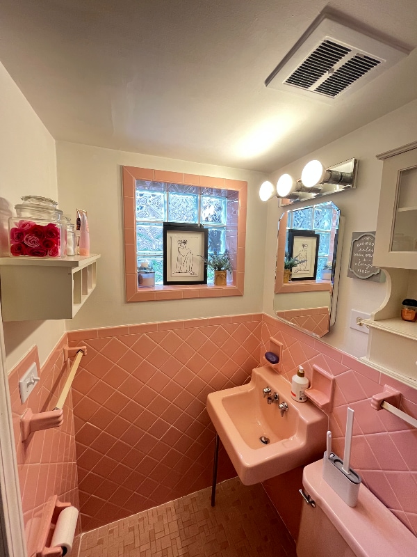 Building Photo - 363 Ridgeland Ave