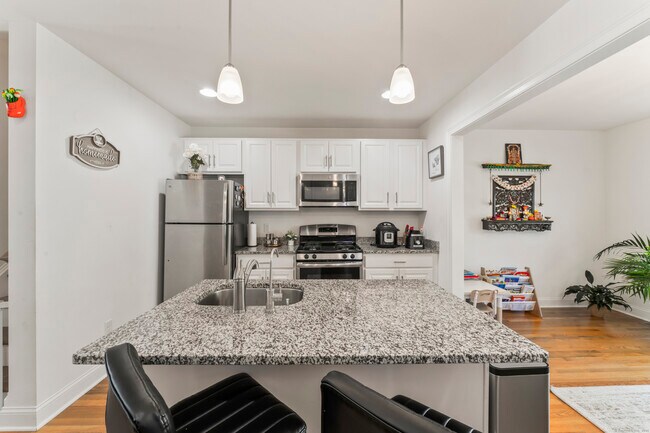Building Photo - 403 Copper Square Dr
