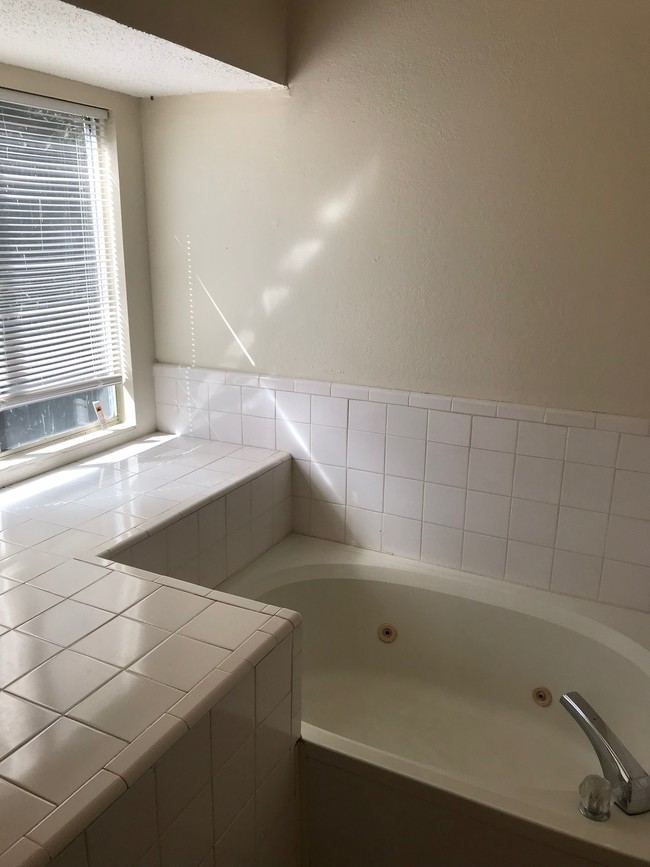 Building Photo - 3103 Snapfinger Ln