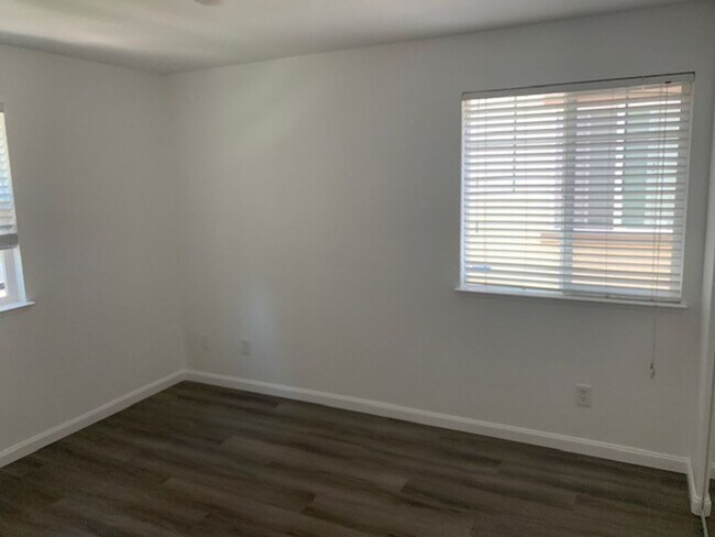 Building Photo - Accessible community in newer part of Pitt...