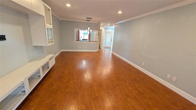 Building Photo - 4000 Poinciana Ct