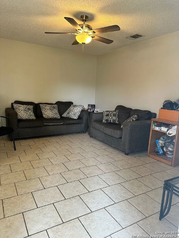 Building Photo - 1003 Commerce St