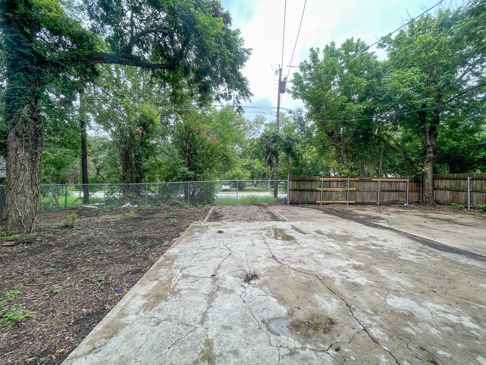 Building Photo - 616 N 35th St