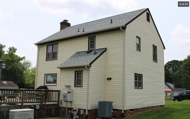 Building Photo - 8300 Banshire Ct