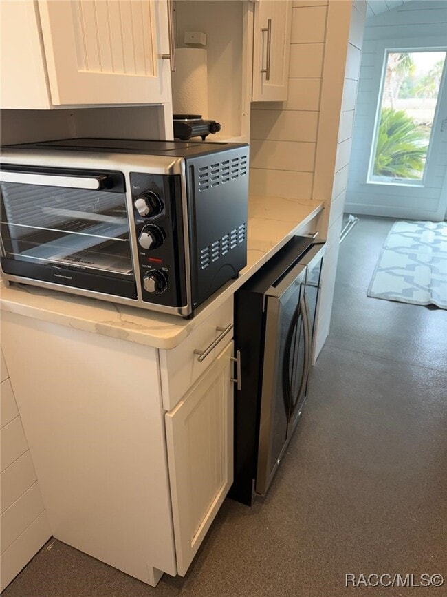 Building Photo - 1331 NW 20th Ave