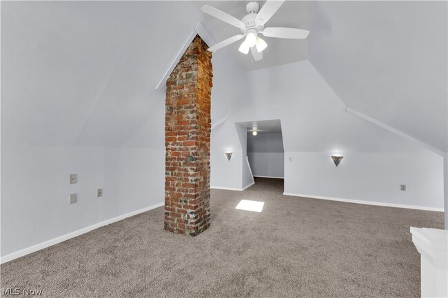 Building Photo - 1026 W Fourth St