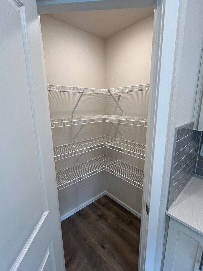 Building Photo - Brand New Construction Across from Park