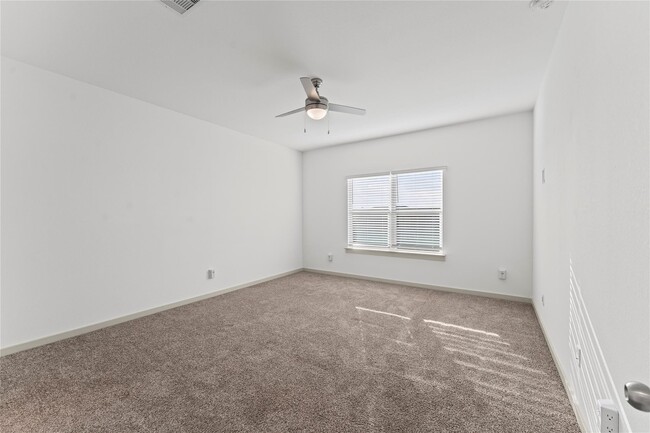 Building Photo - 12512 Newport Arch Ln