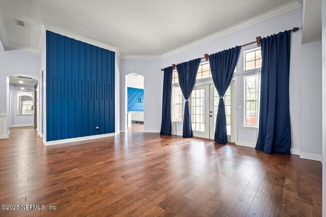 Building Photo - 577 Golden Links Dr