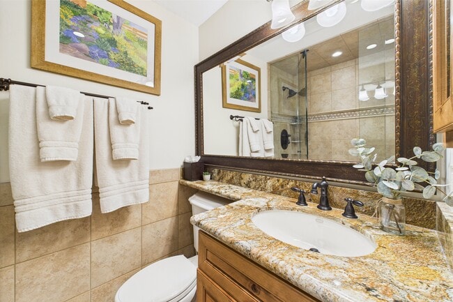 Building Photo - 593 Meadowood Dr