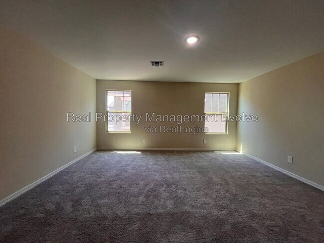 Building Photo - 4617 S 108th Ave