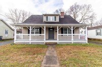 Building Photo - 1129 Cherry St