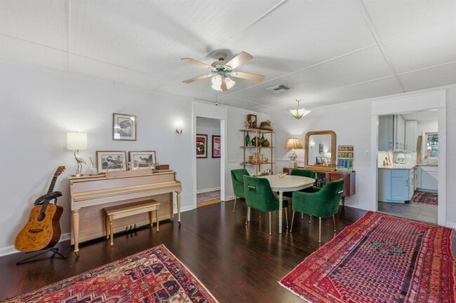 Building Photo - 1101 Arcadia Ave