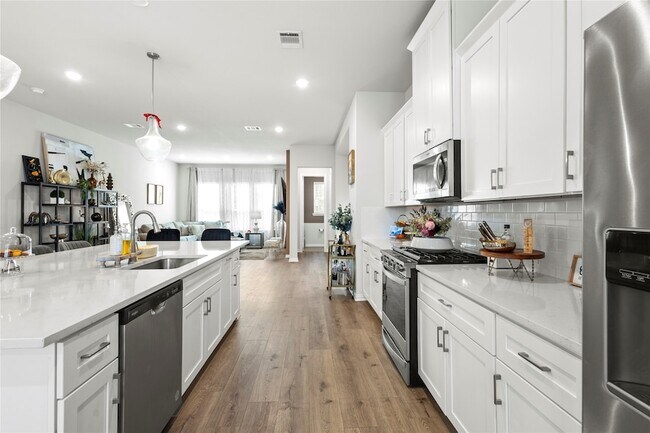 Building Photo - 7557 Sheboygan Ave