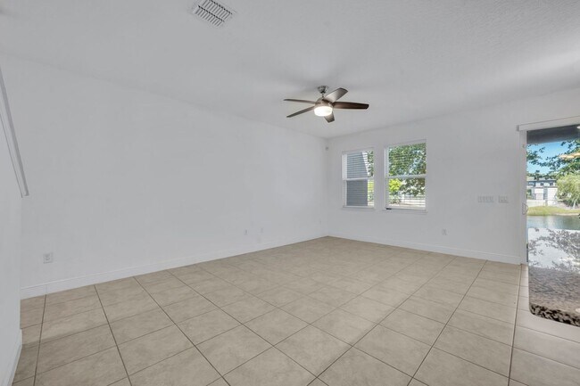 Building Photo - 1351 Merrydale Wy