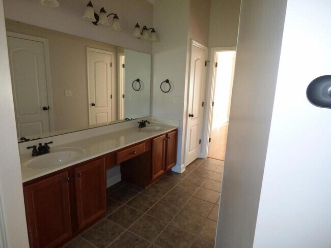 Building Photo - 249 Vaiden Ridge Cove