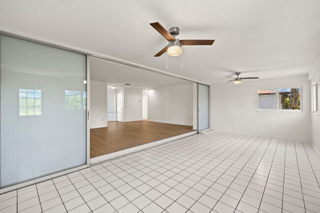 Building Photo - Completely Refurbished 3 Bedroom 2 bath with Florida Room Large backyard