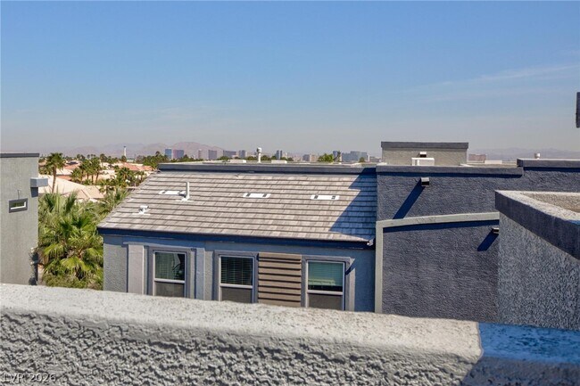 Building Photo - 9050 W Tropicana Ave