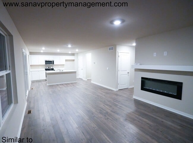 Building Photo - Stylish and Spacious 2 Story, 4-Bedroom Ho...